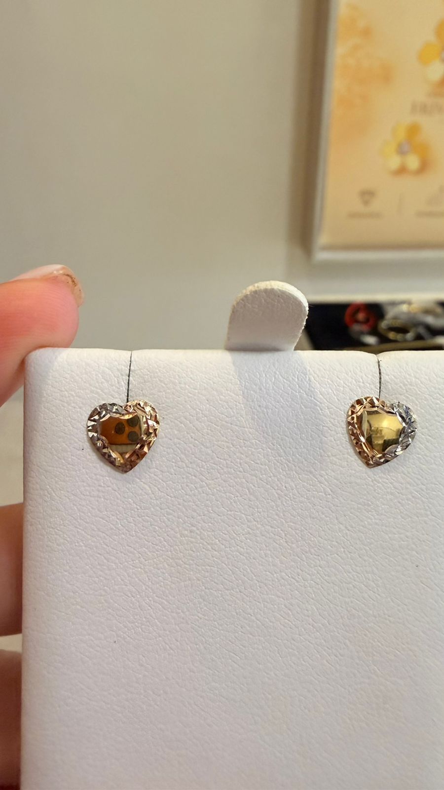 ARETES CORAZON PEQ 0.40G 10K
